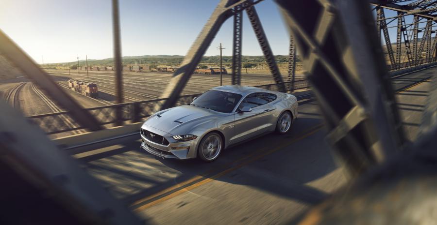  Ford Mustang GT Fastback 2017 года  (NA) (фото 13 из 40)
